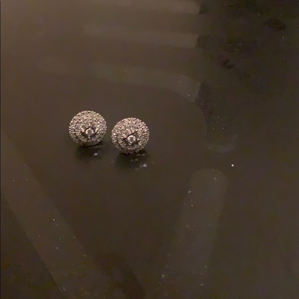 White gold earrings